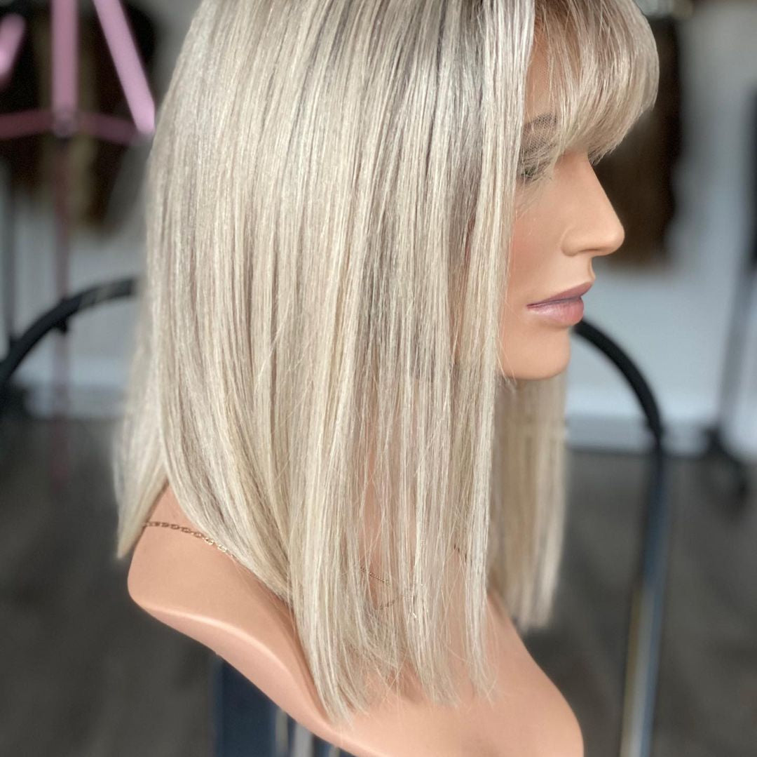 2024 Blonde Color Straight Wig With Bangs